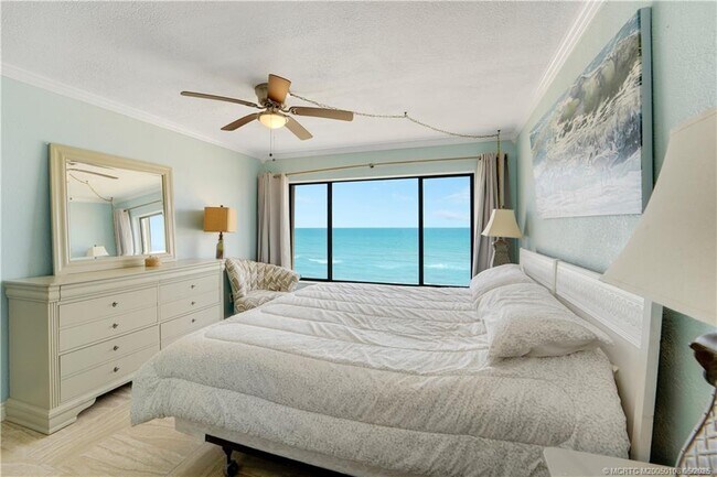 Building Photo - 10310 S Ocean Dr
