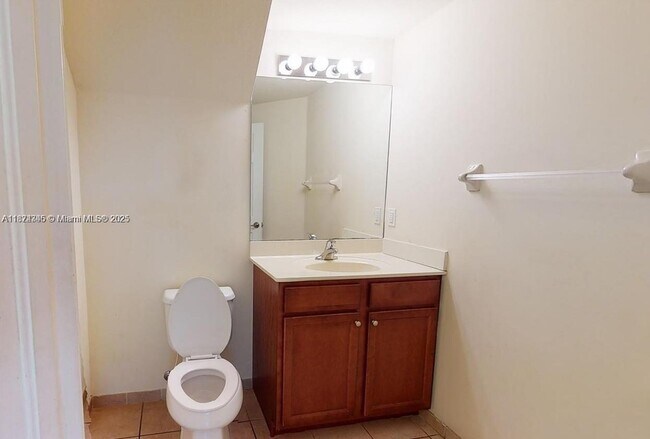 Building Photo - 8960 NW 97th Ave