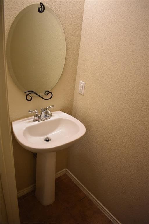 Building Photo - 1310 W Parmer Ln