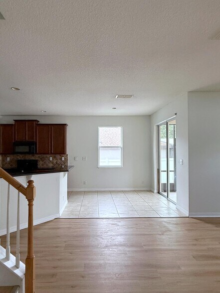 Building Photo - 3648 Briar Run Dr