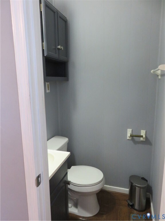 Building Photo - 7 S Daisy Ave