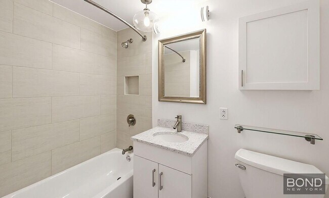 Building Photo - 354 E 91st St