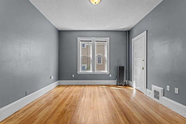 Building Photo - 762 Columbia Rd