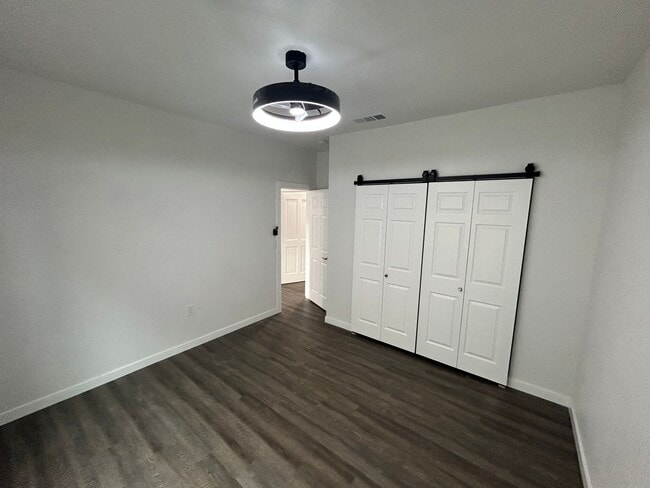 Building Photo - 3 Bedroom 2 Bath Home Modesto Ca