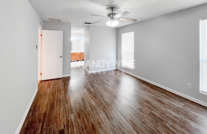 Building Photo - 14280 Falconhead Dr