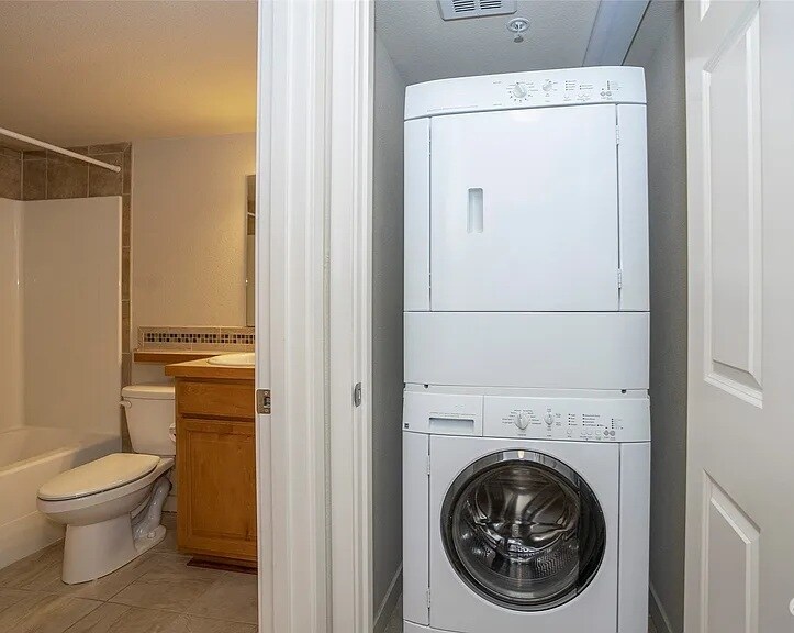 Building Photo - 13405 97th Ave E