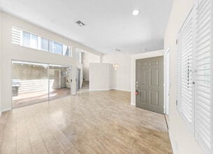 Building Photo - 11377 Osborne Pl