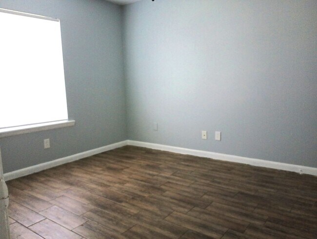 Building Photo - Glen Park Circle Apartments