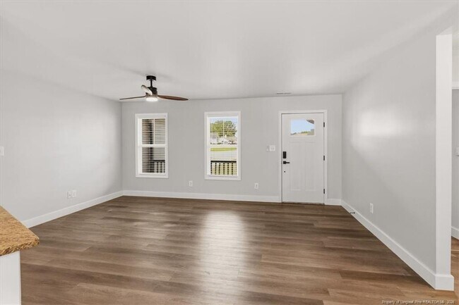 Building Photo - 170 Starlight Dr