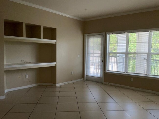 Building Photo - 3751 Conroy Rd