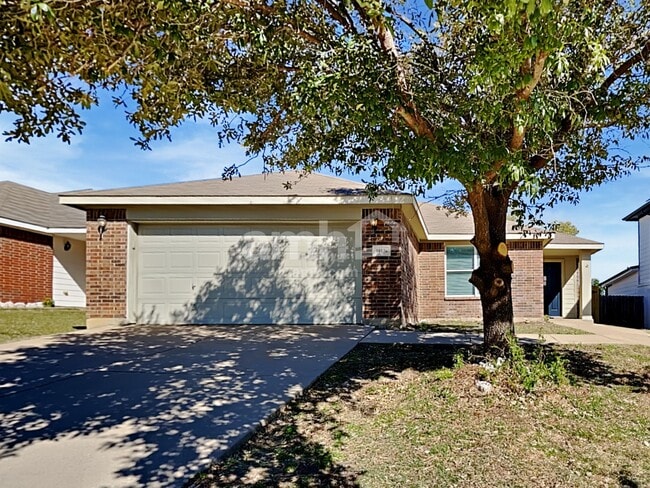 Building Photo - 10136 High Eagle Trail