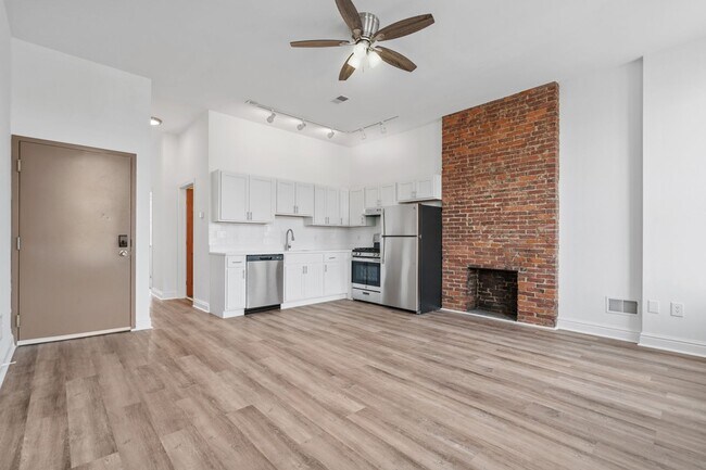 Building Photo - 2304 1/2 E Carson Street