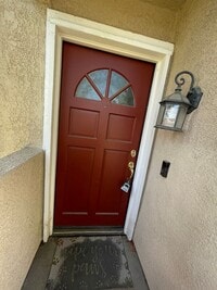 Building Photo - Great  Woodbridge Townhome!!