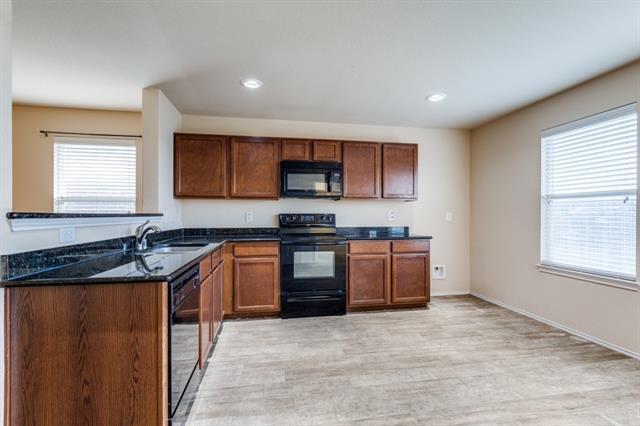 Building Photo - 325 Chalkstone Dr