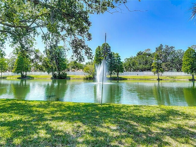 Building Photo - 3611 Pine Knot Dr