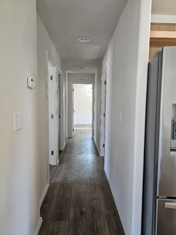 Building Photo - 606 13th Ave E