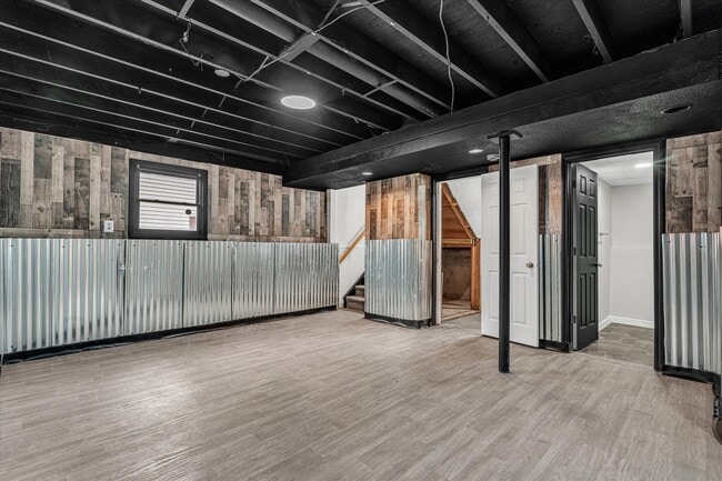Building Photo - 4700 49th Ave