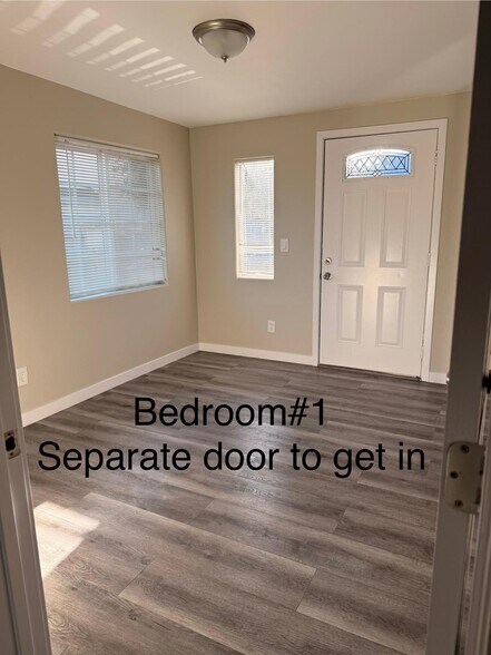 Building Photo - 118 Cedar Ave