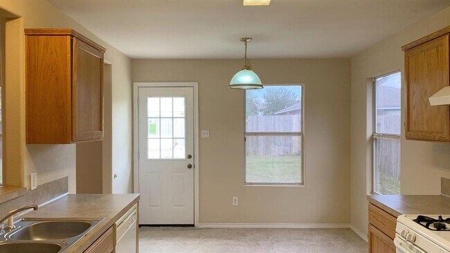 Building Photo - 3903 Ridge Canyon Rd