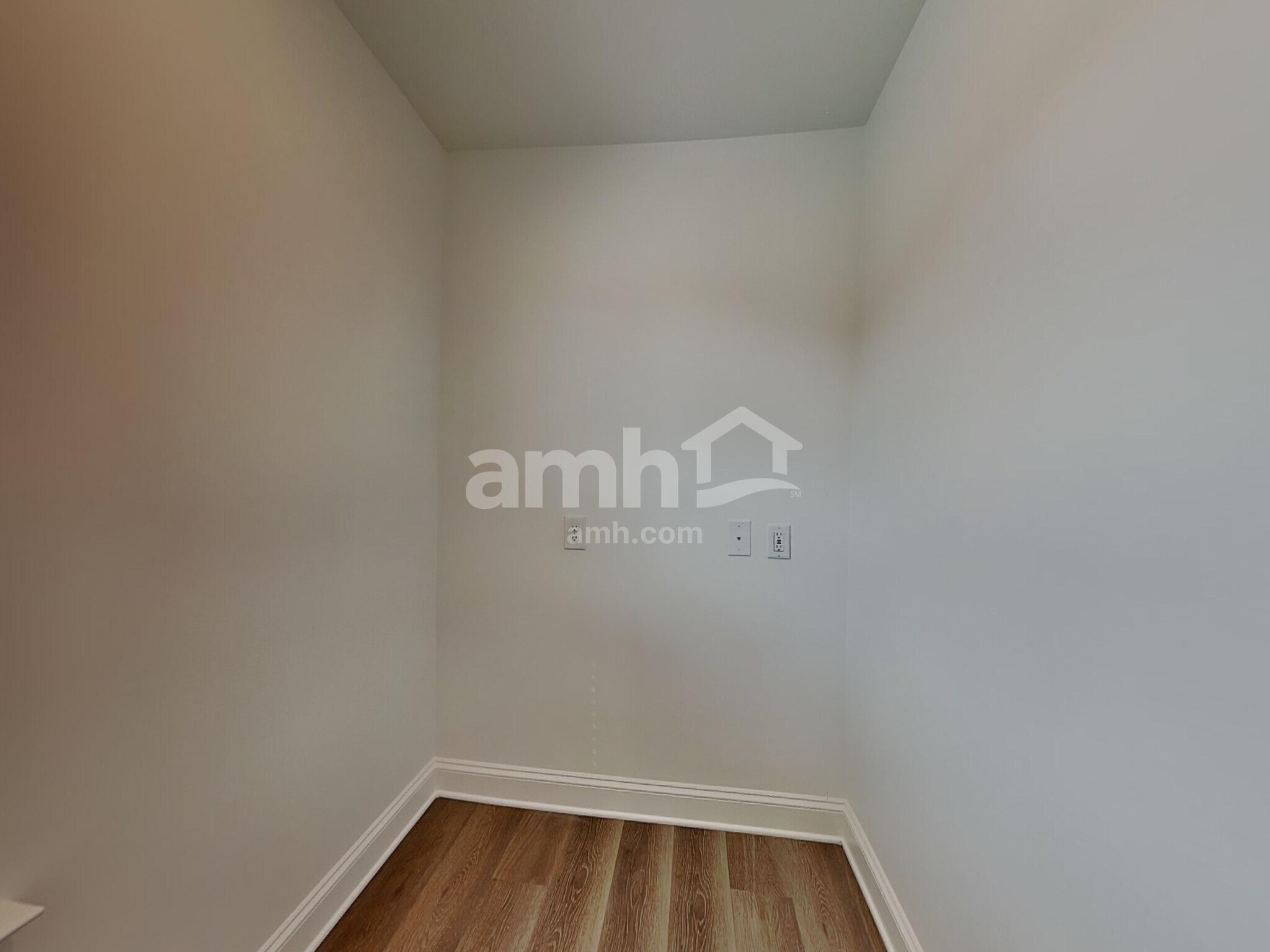 Building Photo - 4780 McDade Lane