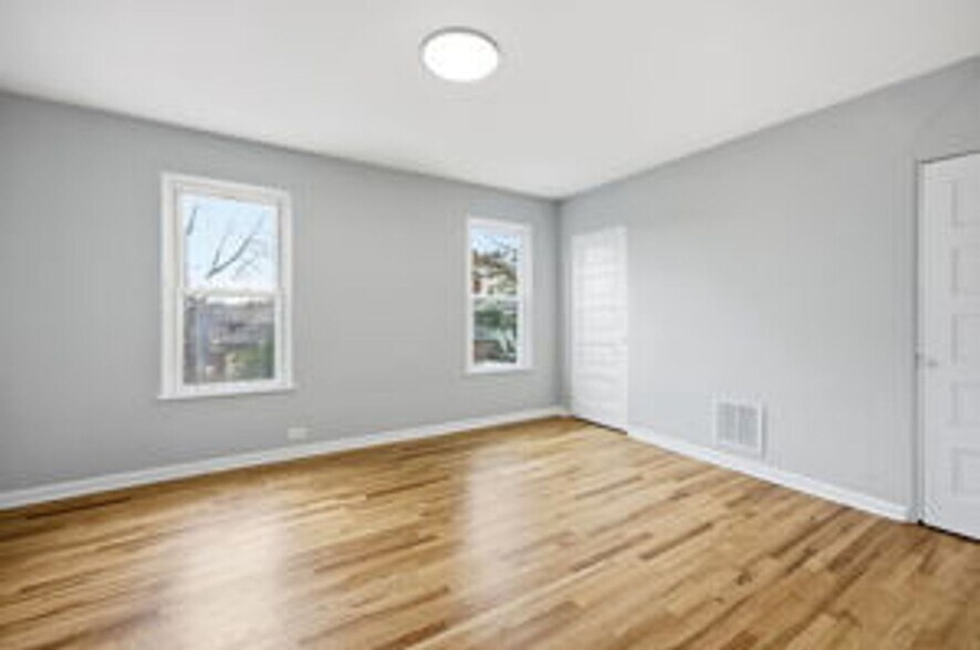 Building Photo - 312 Midland Ave