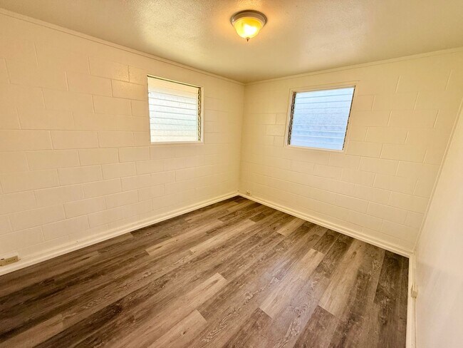 Building Photo - 796 Pomaikai St