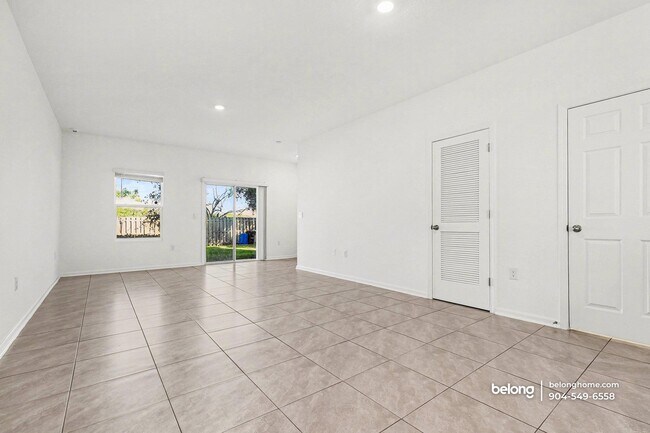 Building Photo - 9067 Gifford Dr