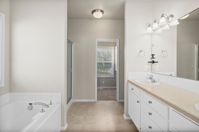 Building Photo - 10460 W Achillea St