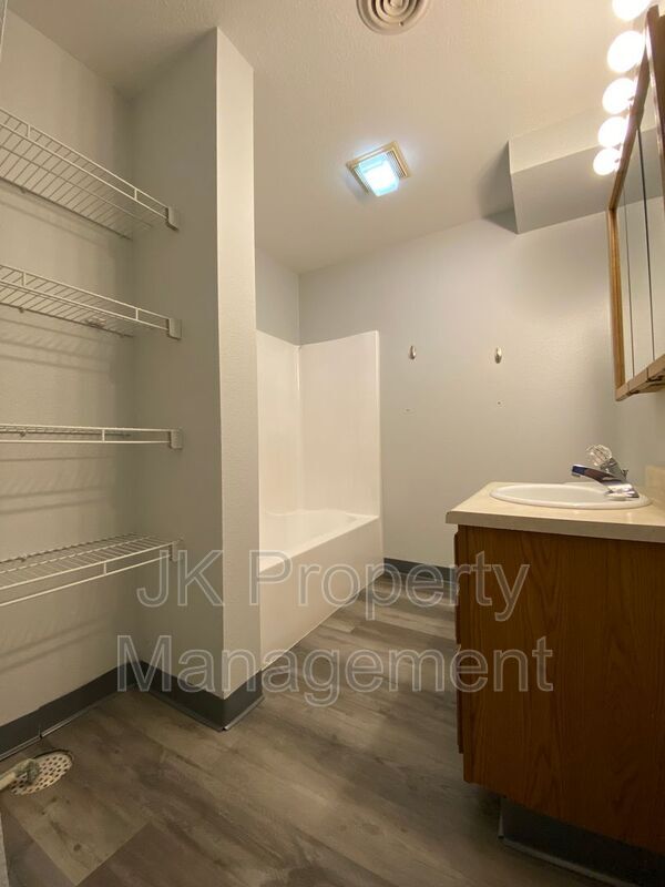 Building Photo - 3409 11th Ave S