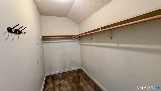 Building Photo - 69 Northwest Dr