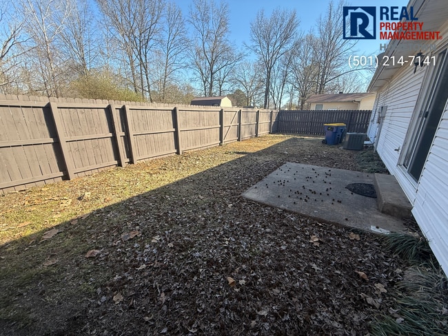 Building Photo - 37 Meadowlark Dr
