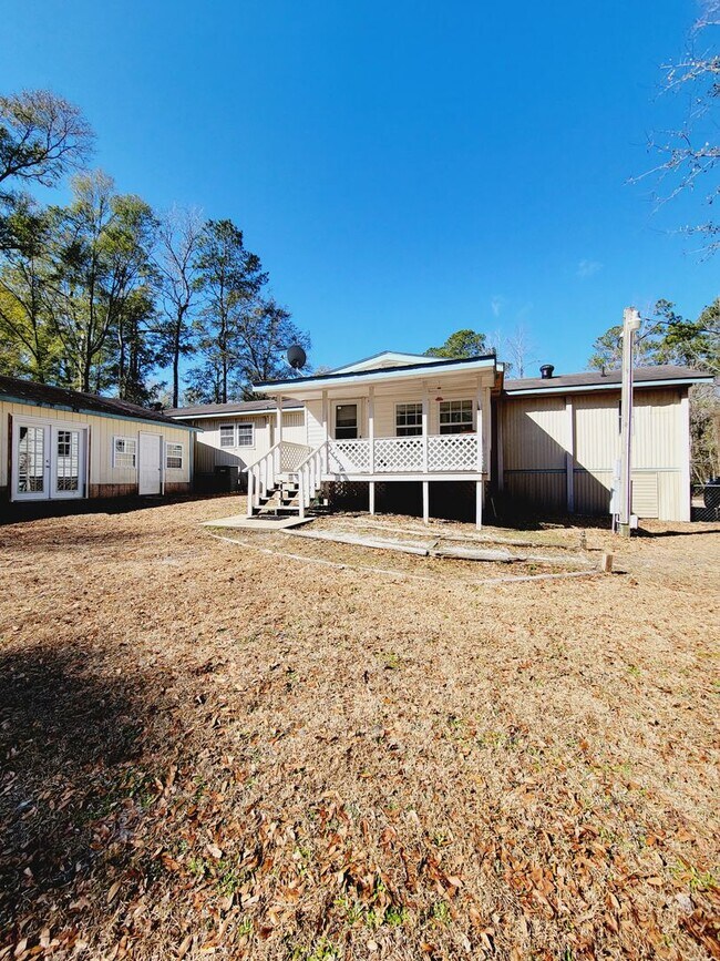 Building Photo - LELAND - Hickory Hollow - 2 Bedroom Mobile...