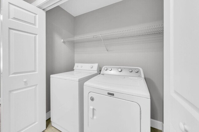 Building Photo - 59 Talon Ct