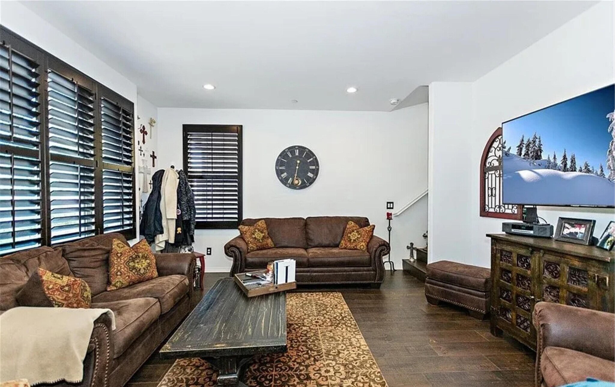 Building Photo - 418 Vista Dr