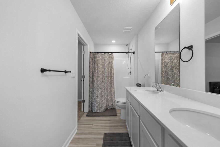 Building Photo - 2659 Saltgrass Way