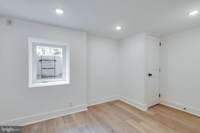 Building Photo - 4220 Baltimore Ave