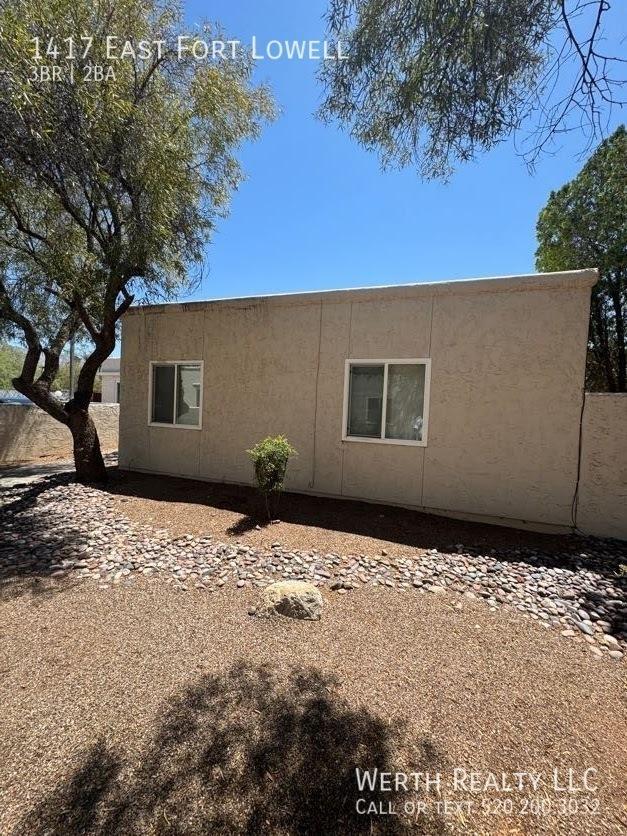 Building Photo - 1417 E Fort Lowell Rd