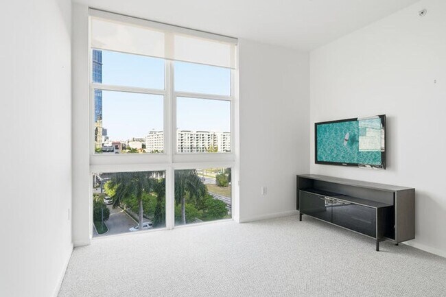 Building Photo - 550 Okeechobee Blvd