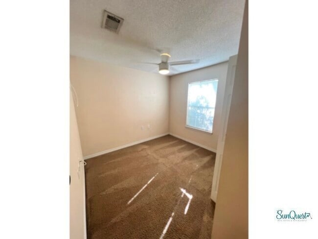 Building Photo - Adorable cottage style home available for 3/6