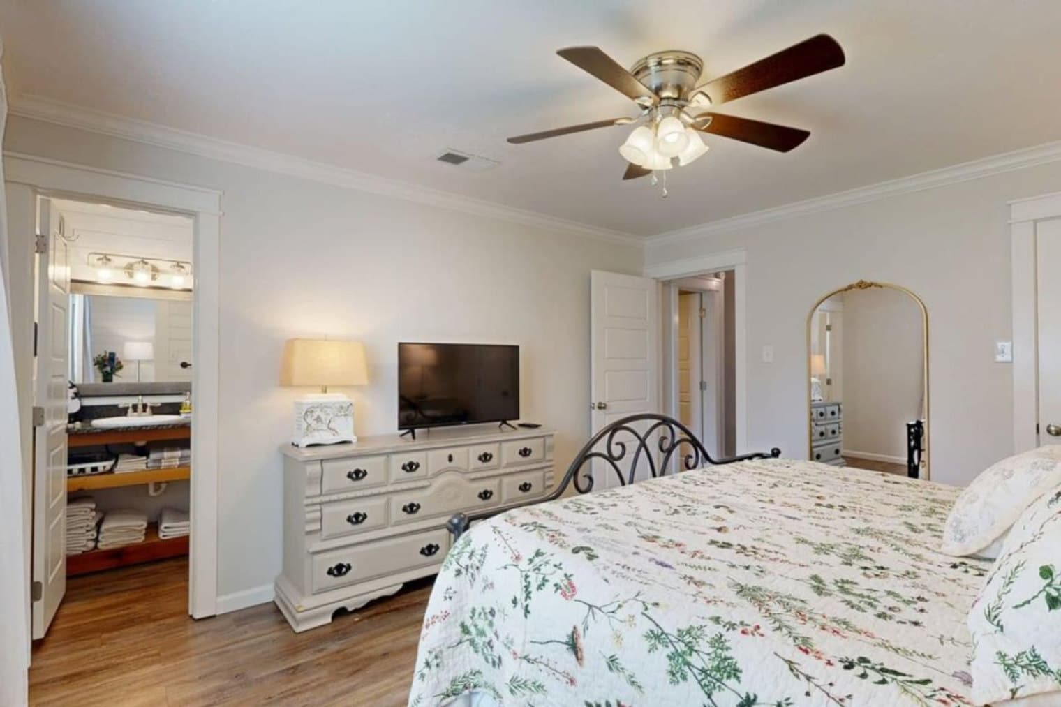 Building Photo - 3004 Red Robin Loop