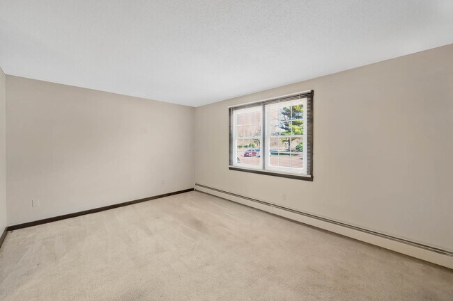 Building Photo - Decisions made easy when it comes to choos...