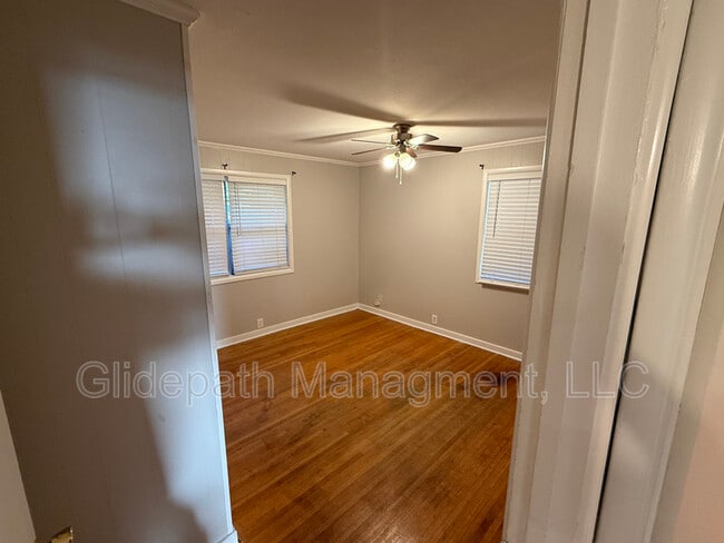 Building Photo - 1501 Broadmoor Rd