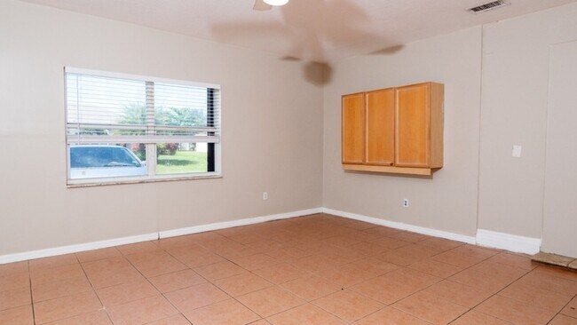 Building Photo - 3309 SW Frankford St