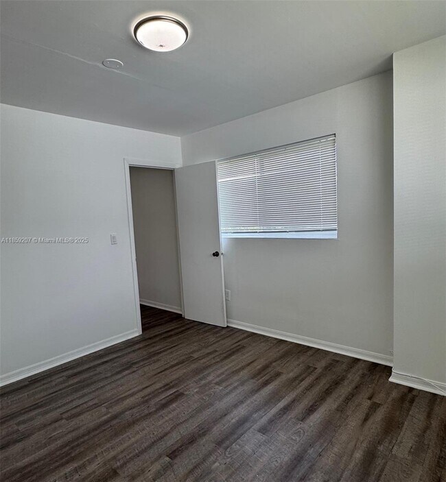 Building Photo - 670 NE 88th Terrace