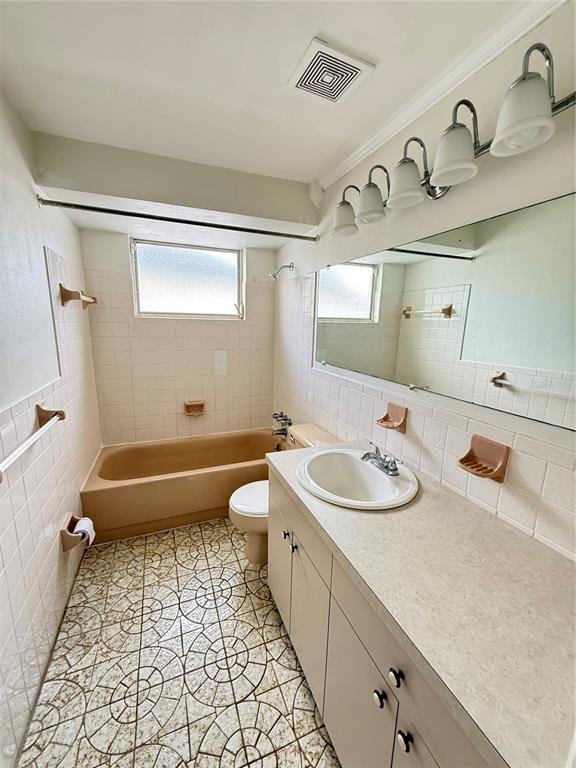 Building Photo - 4216 Hillsdale Dr