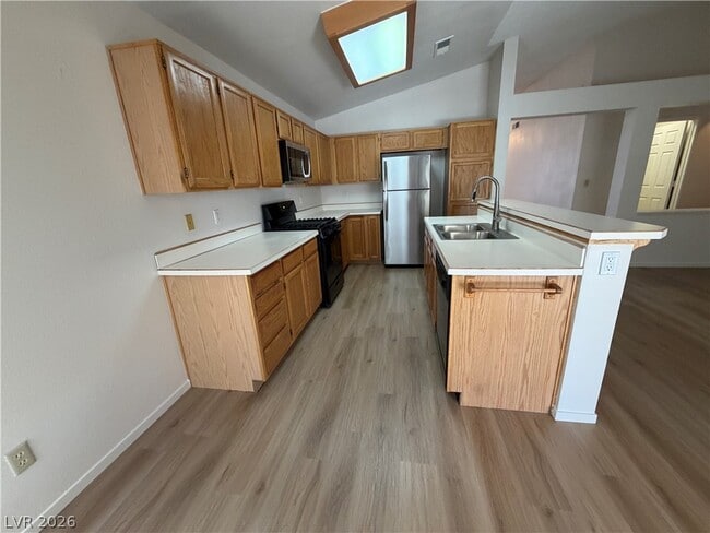 Building Photo - 1328 Maplegrove Cir
