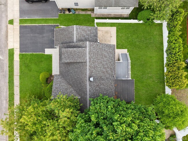 Building Photo - 31 Cail Dr