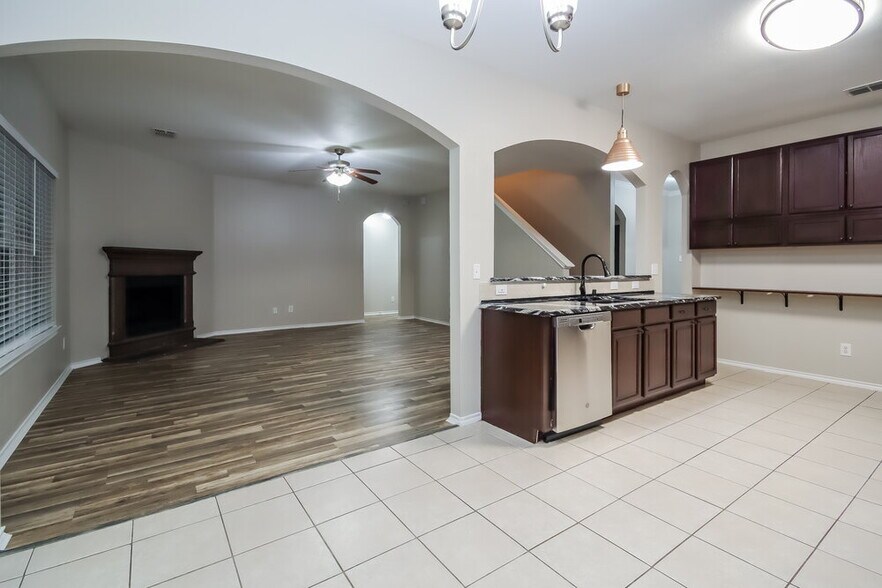 Building Photo - 119 Chamblin Dr