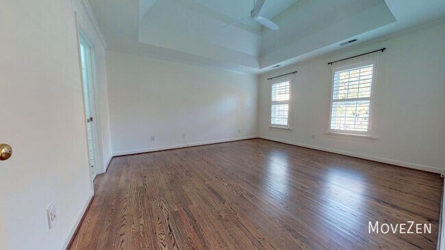 Building Photo - 123 Greymist Ln