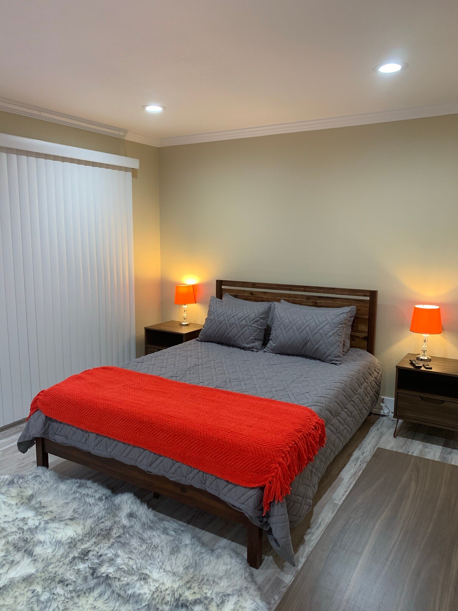 Building Photo - 1223 Bonanza Ave